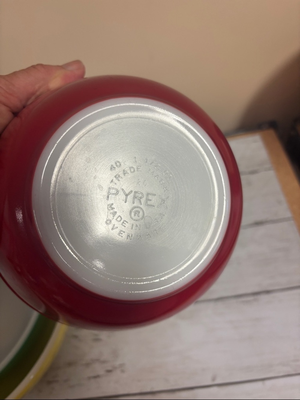 Pyrex Primaries Mixing bowl Set - Picture 7 of 10
